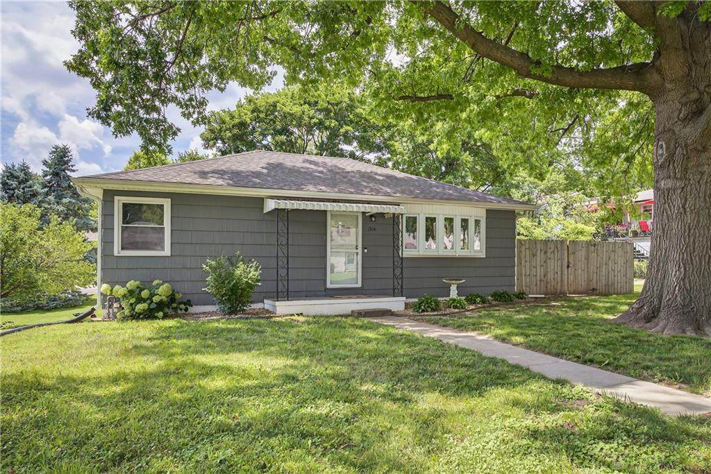 1304 39th Street - Photo 1