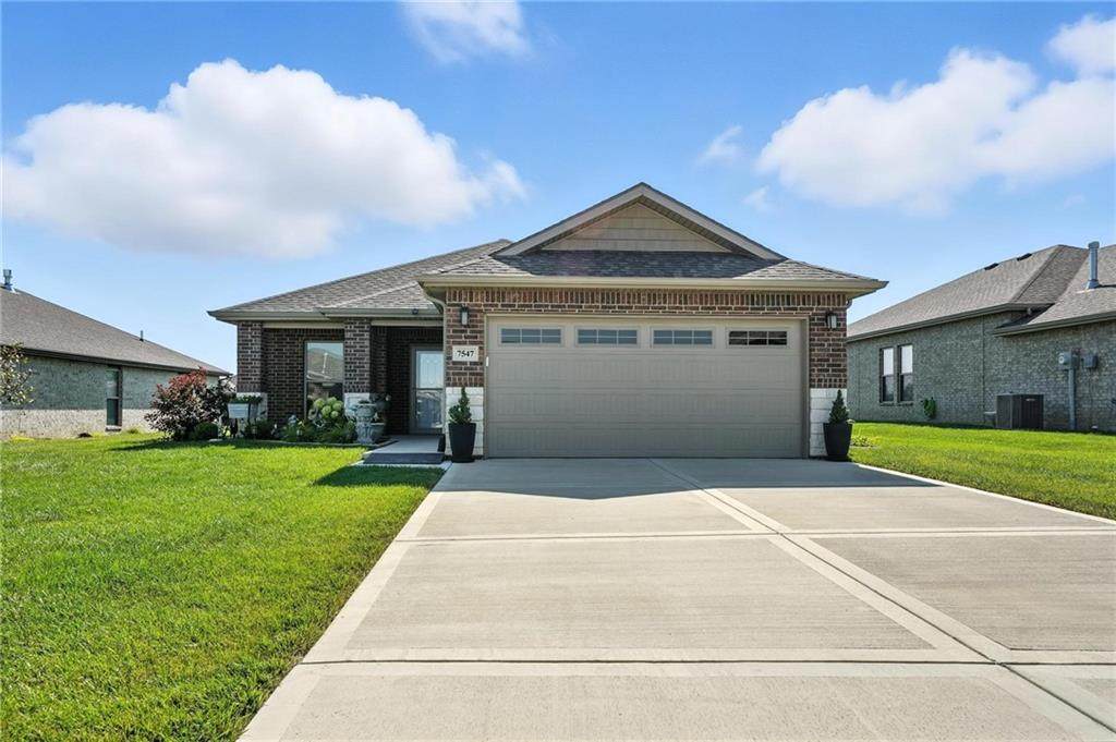 7547 Belmont Drive - Photo 1