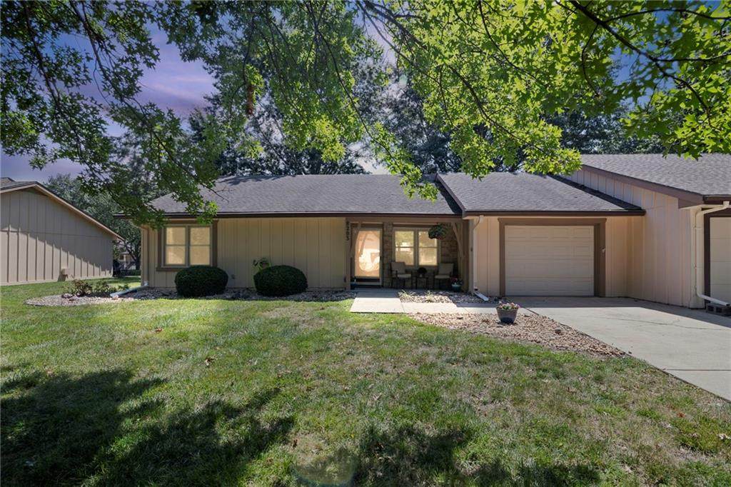 8203 188th Terrace - Photo 1