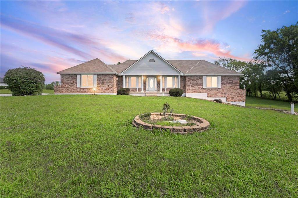 31508 Truman Road - Photo 1