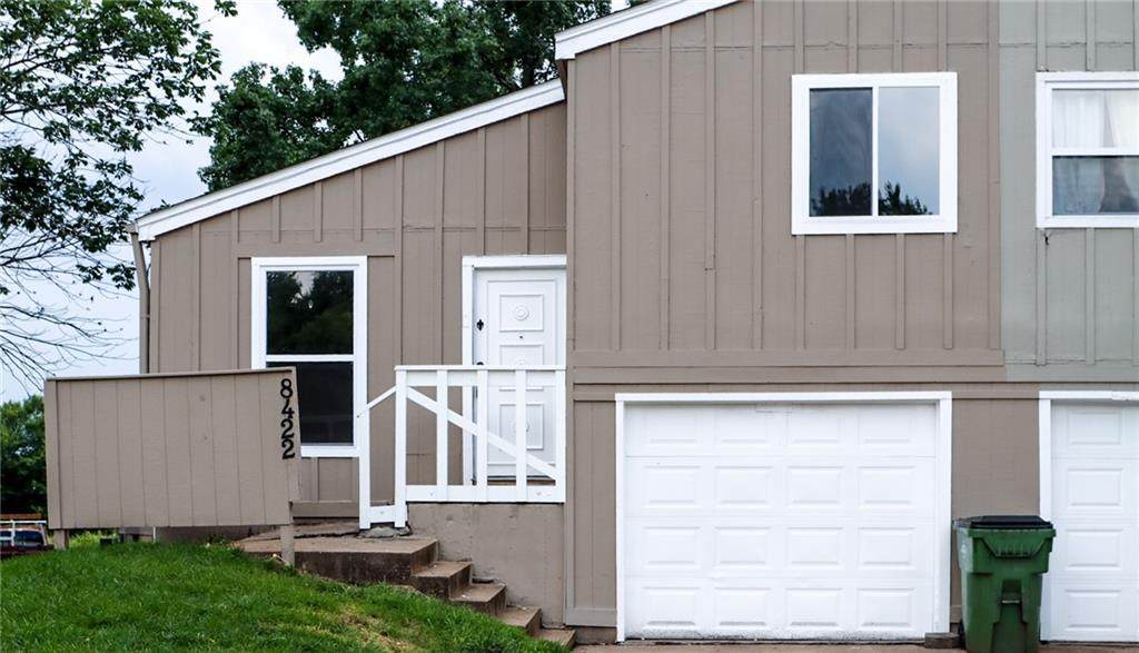 8422 Lane Place - Photo 1