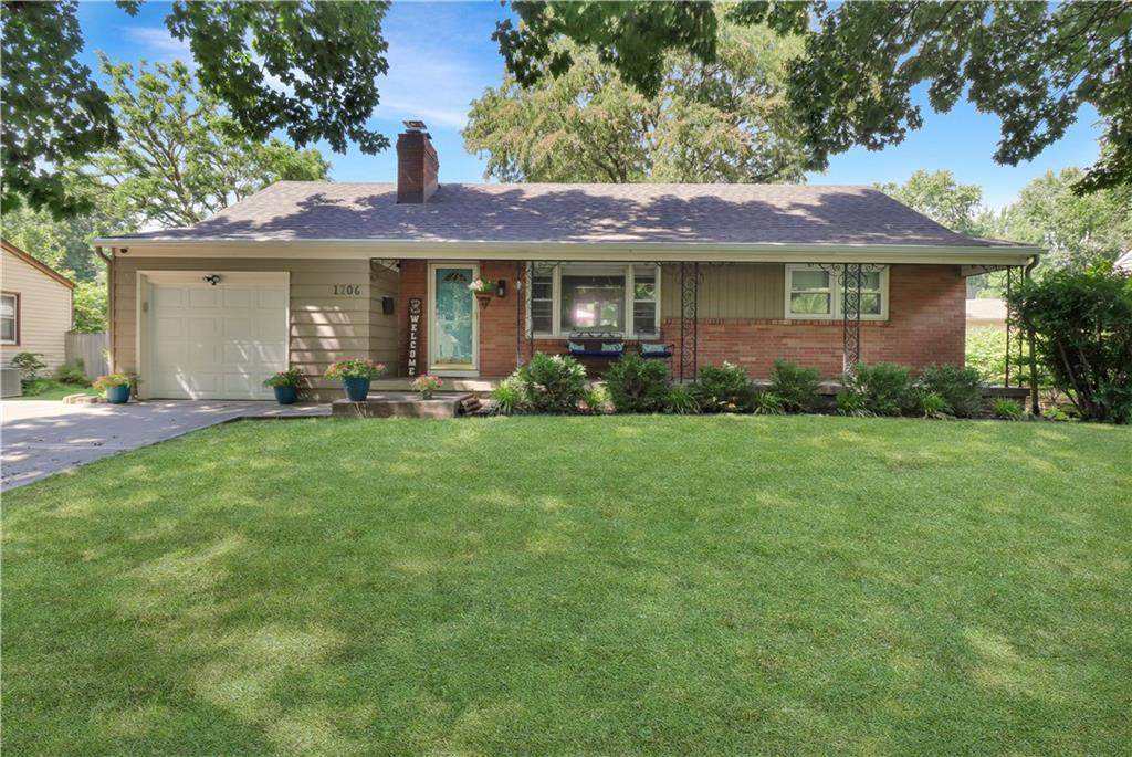 1206 65th Street - Photo 1