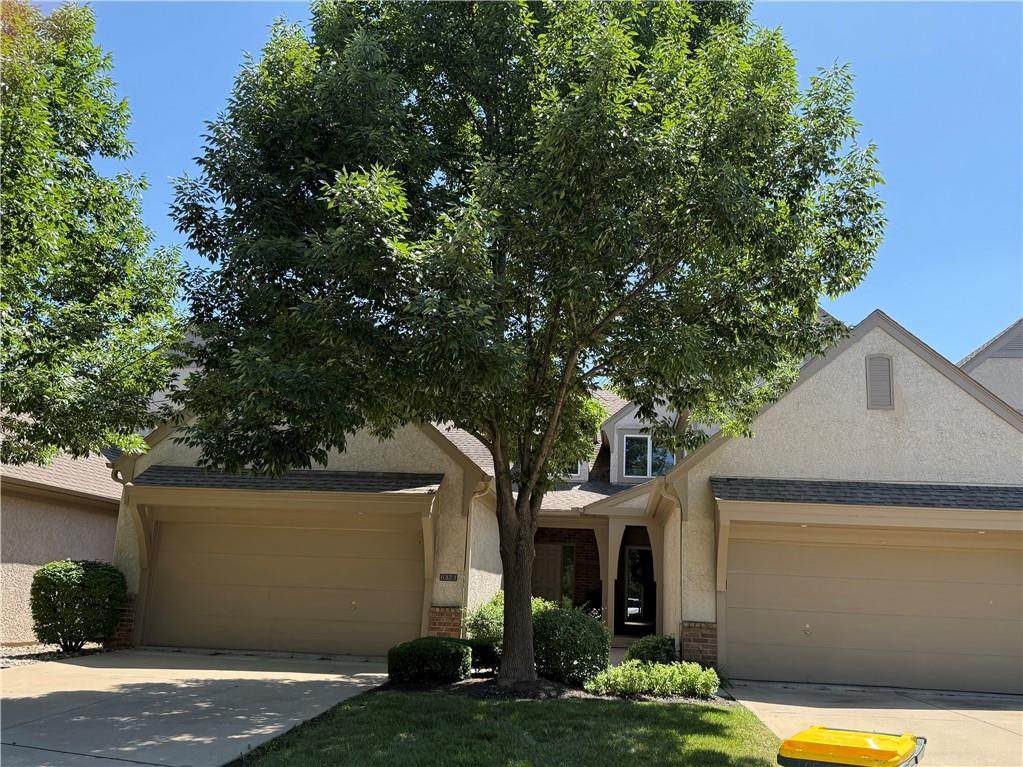 6323 145 Street - Photo 1