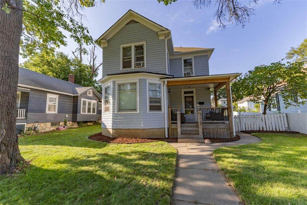 1012 Spruce Street - Photo 1
