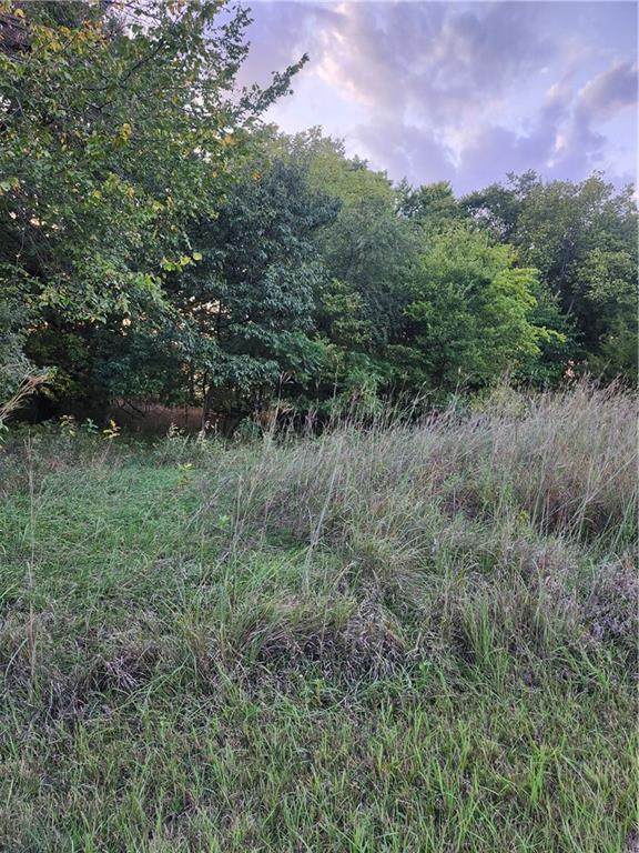 45 Holly Lane - Photo 1