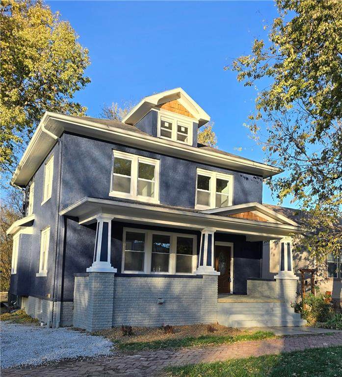 208 Piankishaw Street - Photo 1