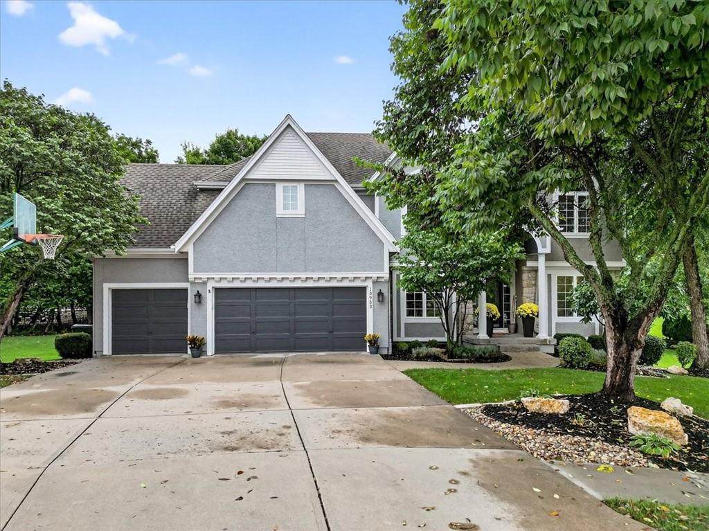 13953 157th Street - Photo 1