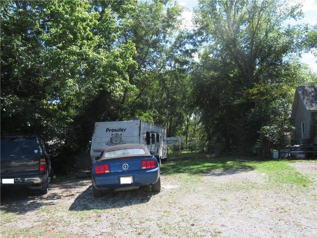 137 Pacific Avenue - Photo 1