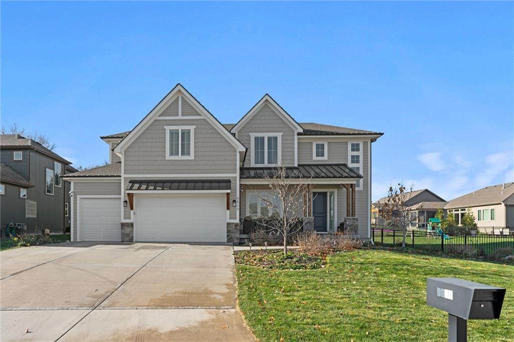 6820 Marion Street - Photo 1