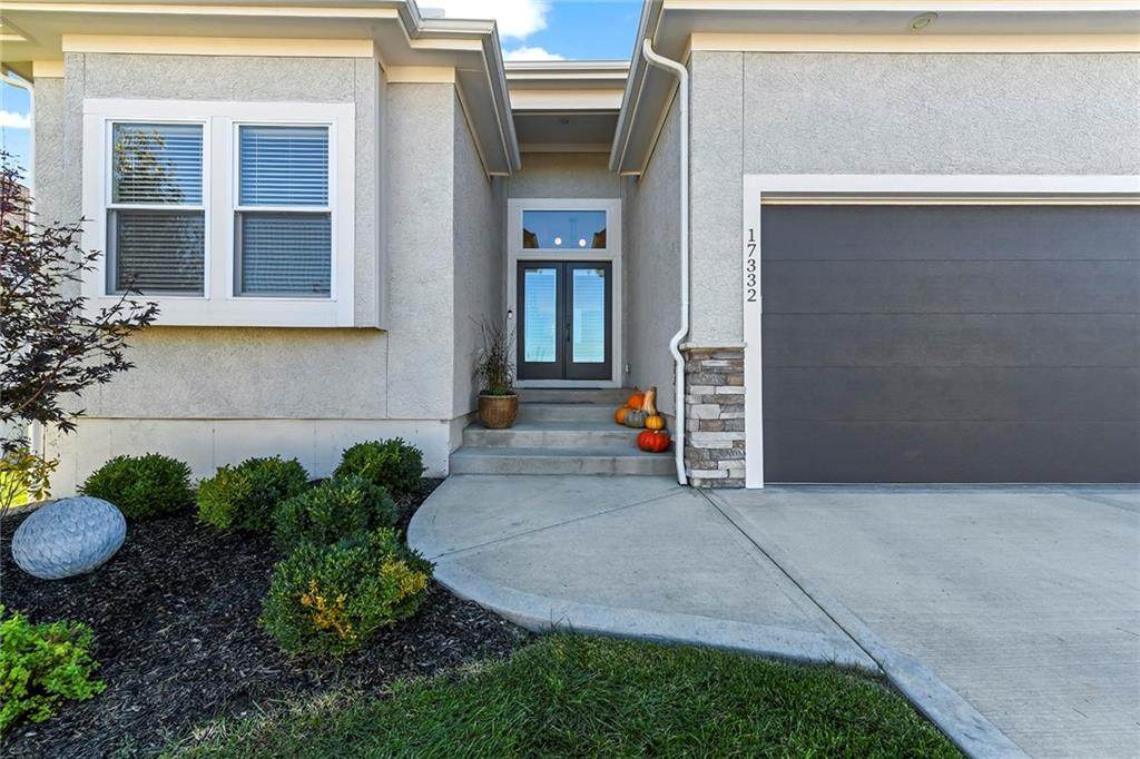 17332 Bradshaw Street - Photo 1