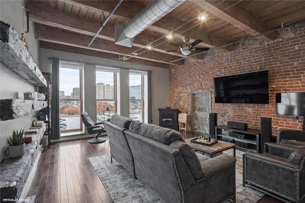 612 Central Street - Photo 1