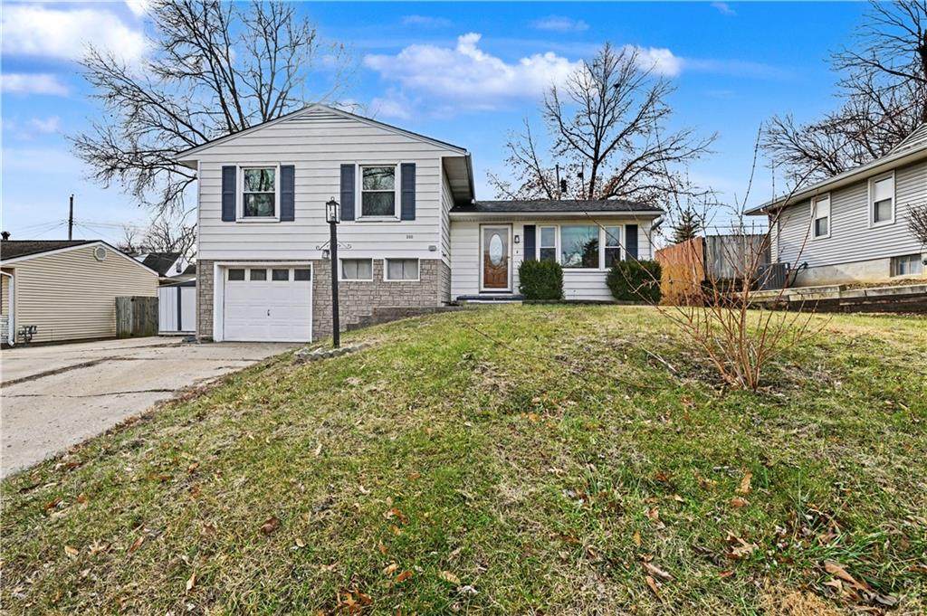 5111 44th Terrace - Photo 1