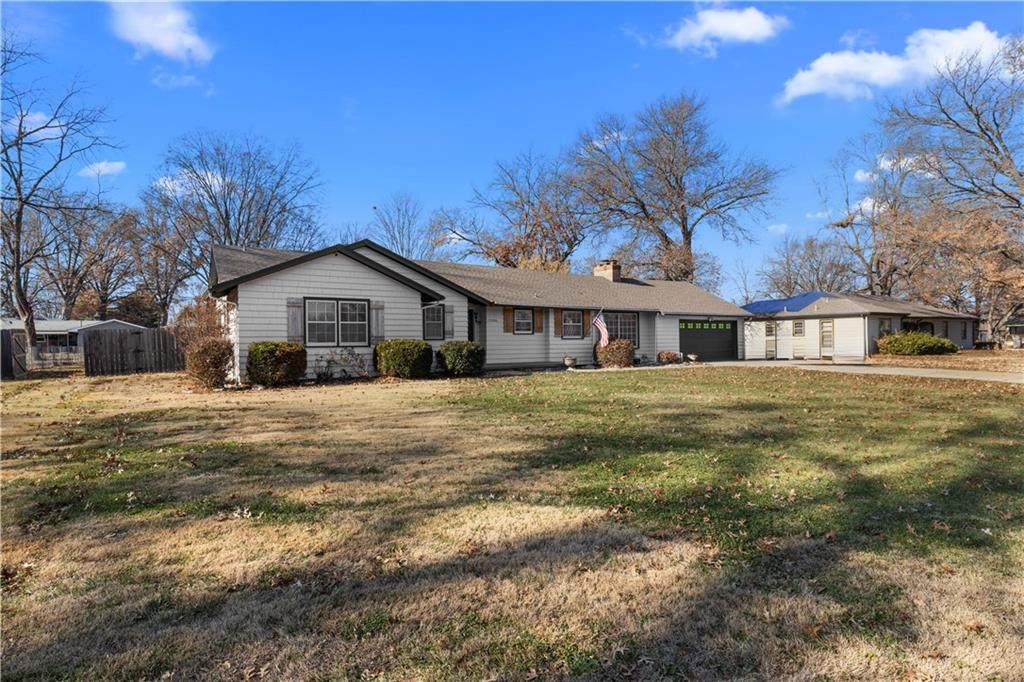 17504 E R D Mize Road - Photo 1
