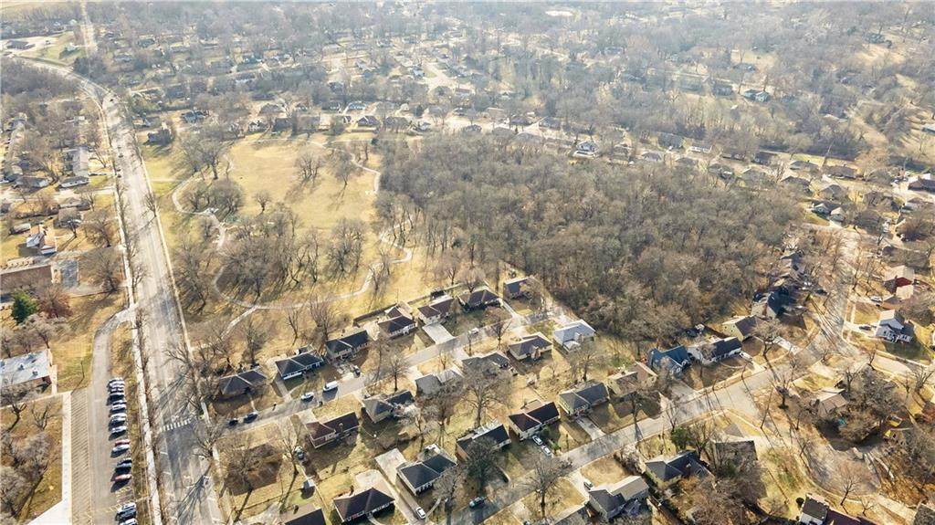 8113 96th Terrace - Photo 1