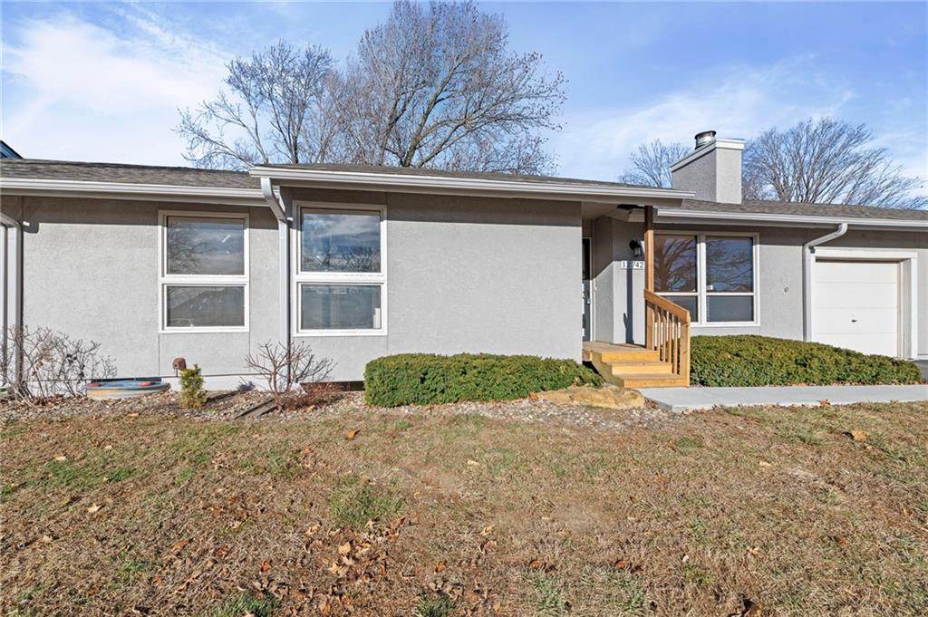 12742 108th Place - Photo 1