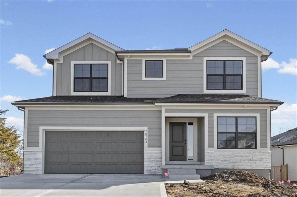 20703 Emerald Street - Photo 1