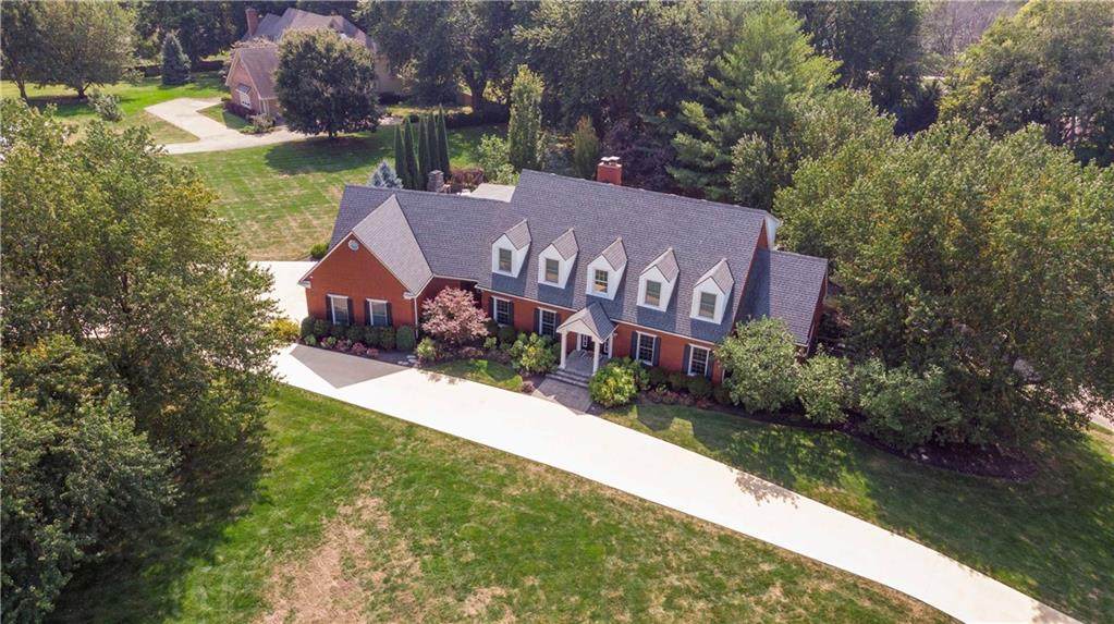 28 Court Lane - Photo 1