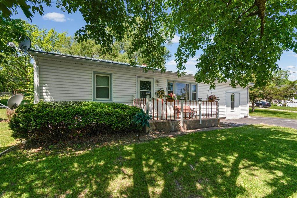 6700 River Road - Photo 1
