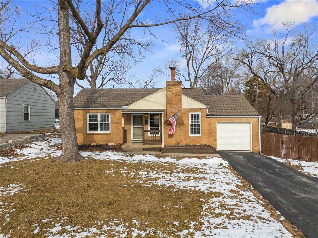 11000 56th Terrace - Photo 1