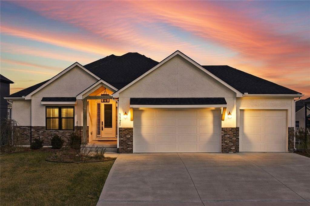 1121 Brookside Court - Photo 1