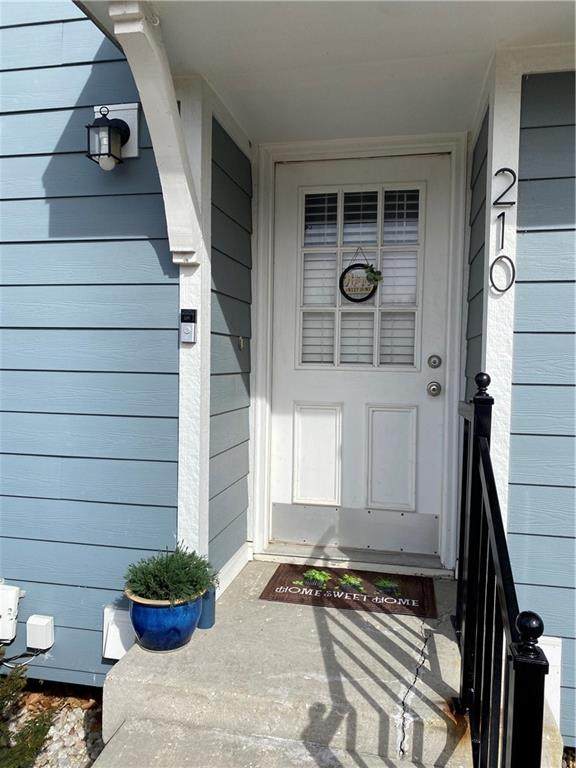 210 Bayview Drive - Photo 1