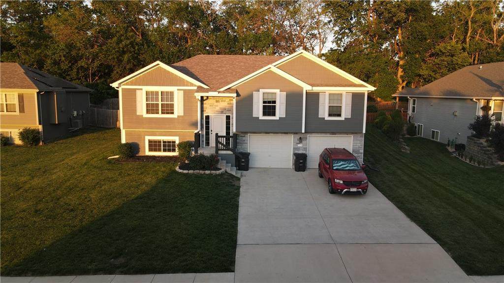 709 Hollis Avenue - Photo 1