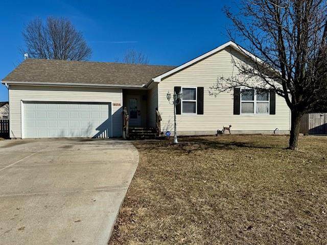 605 Concord Drive - Photo 1