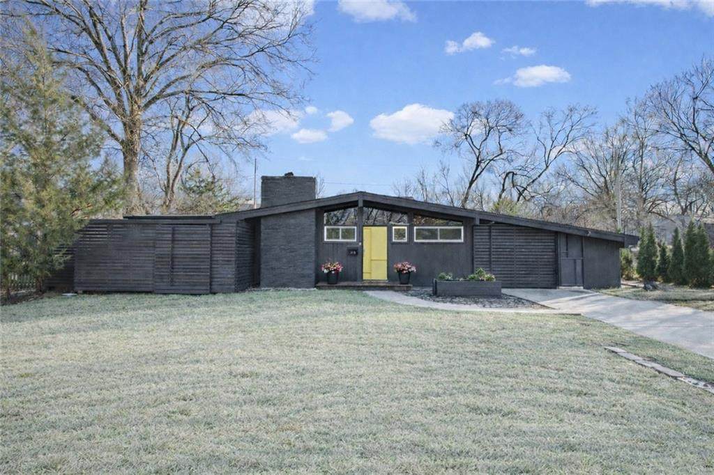 2115 71st Terrace - Photo 1