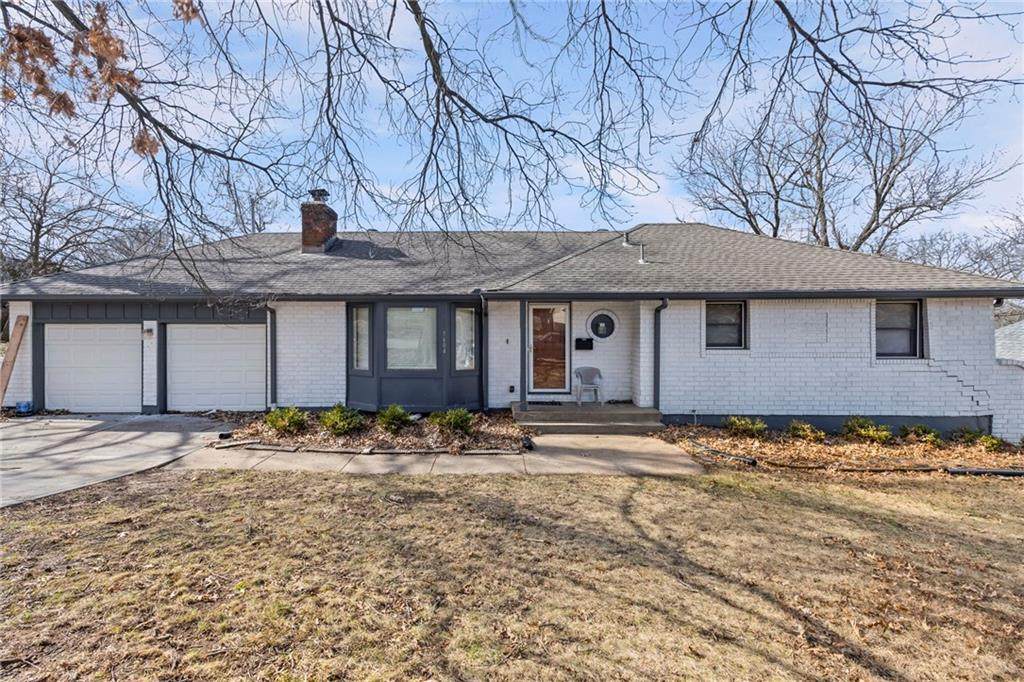 5604 Hunter Terrace - Photo 1
