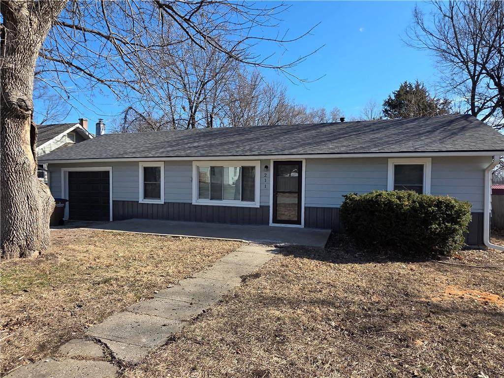 211 Franklin Street - Photo 1