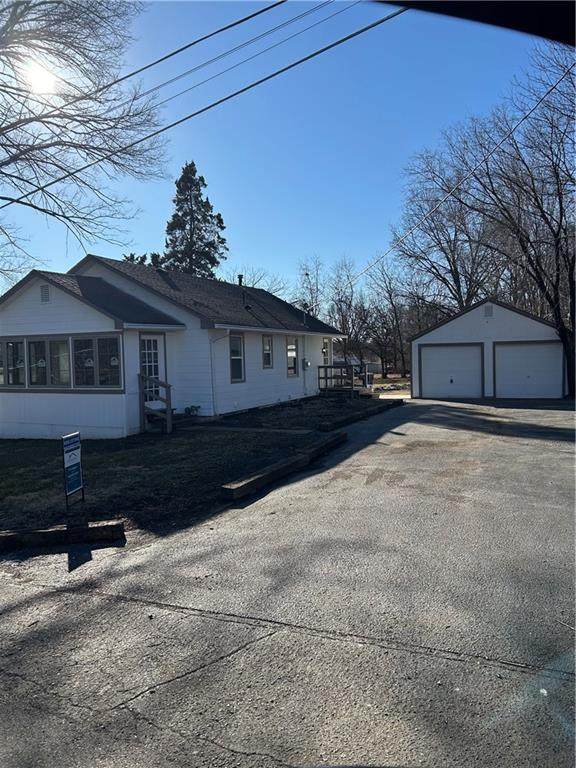 3742 Chaumiere Road - Photo 1
