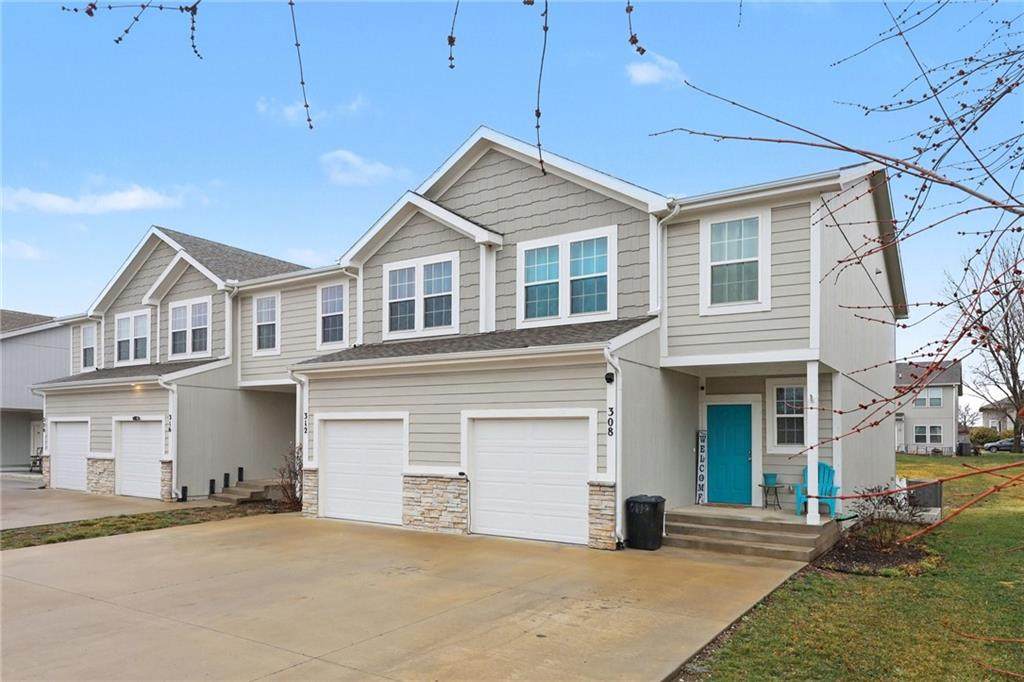 316 5th Terrace - Photo 1