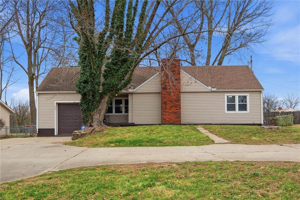 6621 Woodson Road - Photo 1