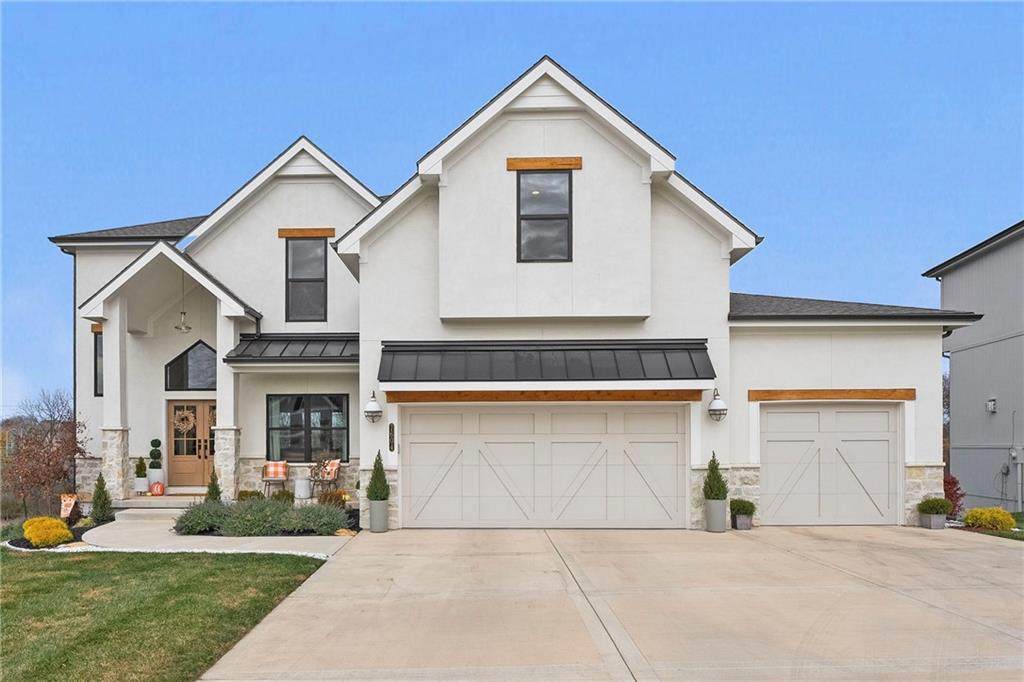 7604 103rd Terrace - Photo 1