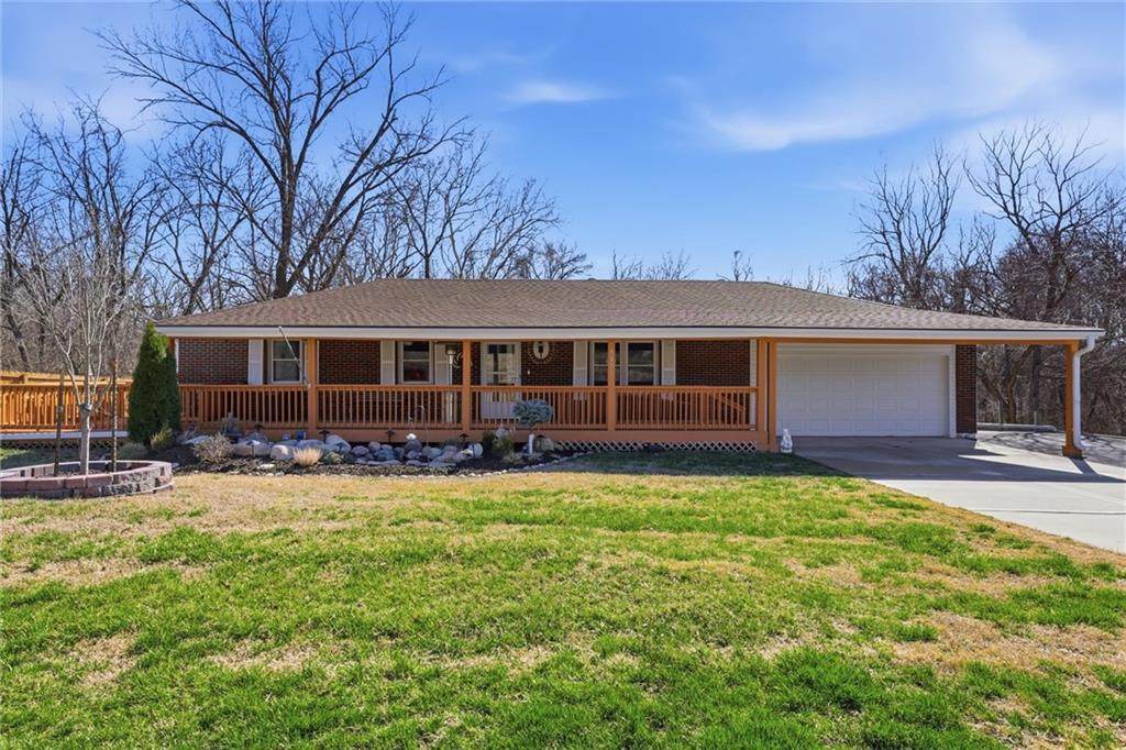 9851 Kansas Avenue - Photo 1