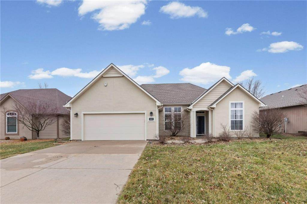 5237 Carson Drive - Photo 1