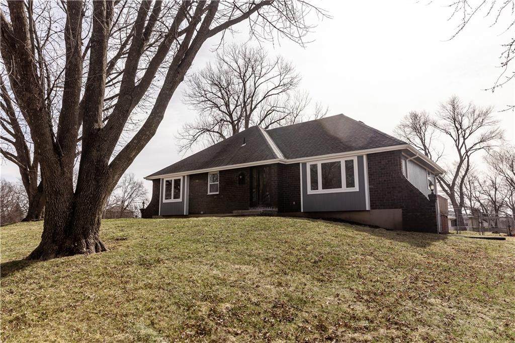 2409 86th Terrace - Photo 1