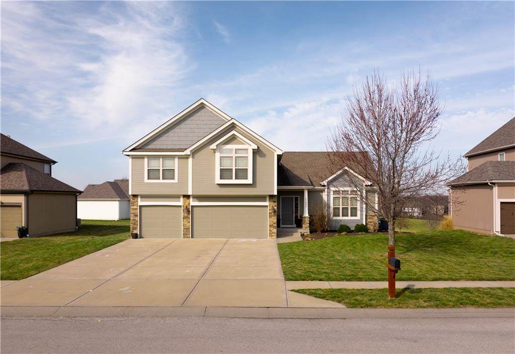 17802 Greyhawke Ridge - Photo 1