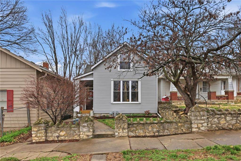 526 Kiowa Street - Photo 1