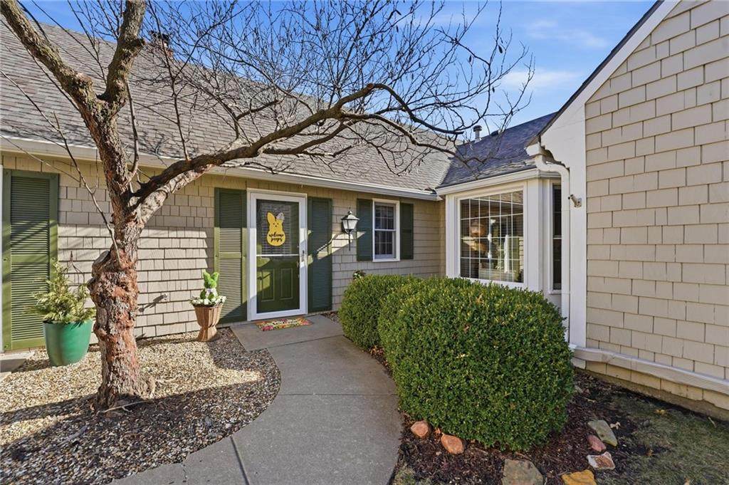 338 Woodlawn Circle - Photo 1