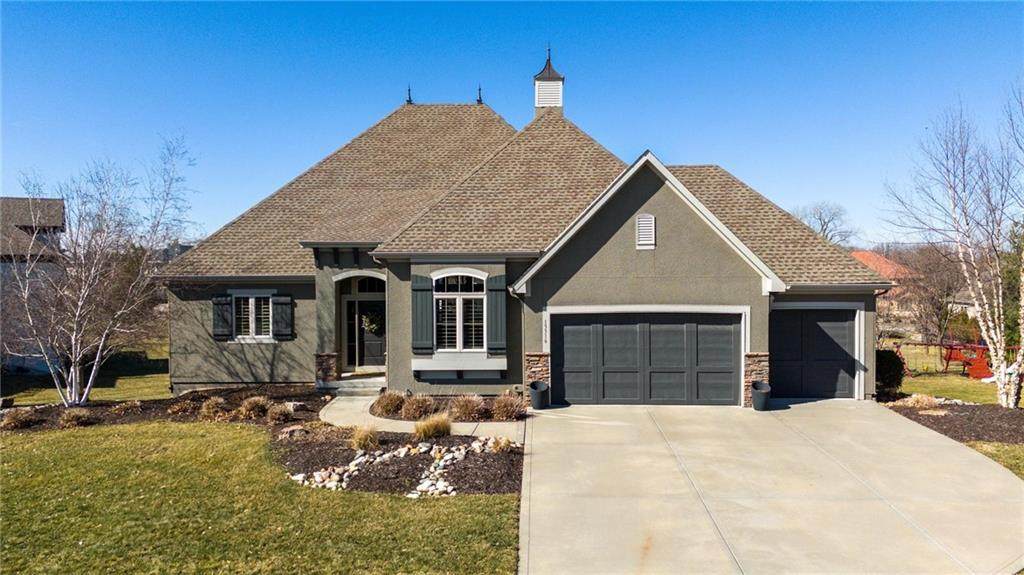 15516 Stearns Street - Photo 1