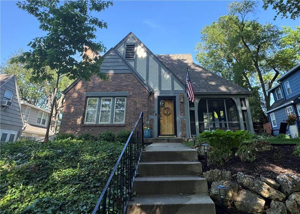 6841 Oak Terrace - Photo 1