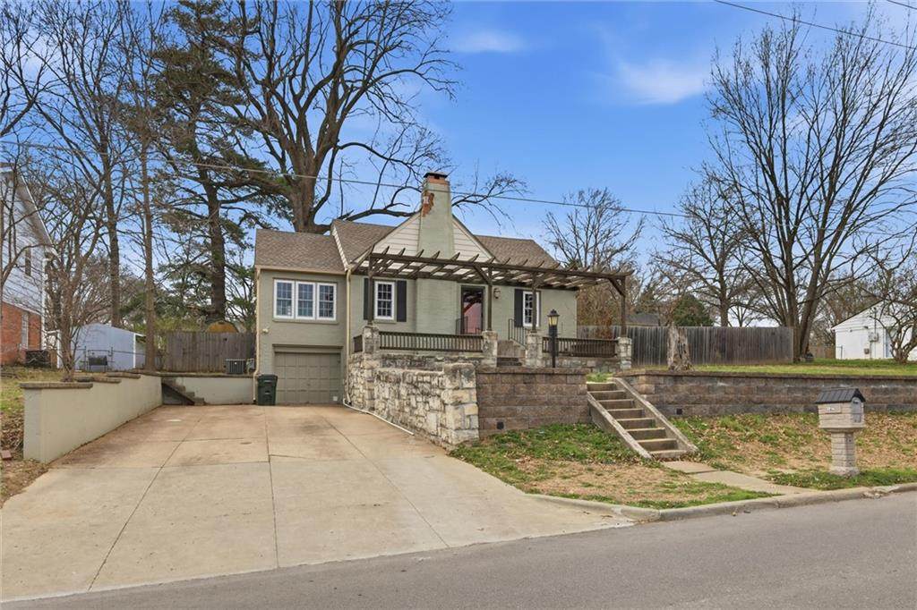 3014 Shrine Park Road - Photo 1