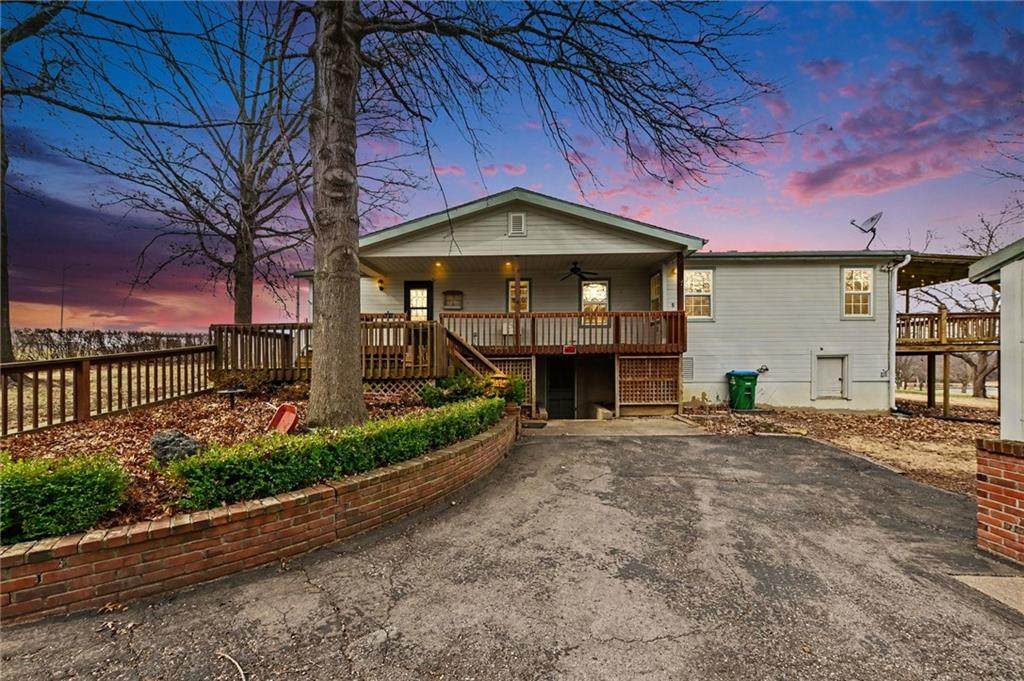 1492 Hook Road - Photo 1