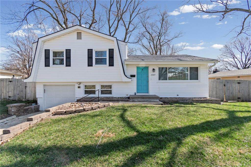 6507 Walrond Avenue - Photo 1