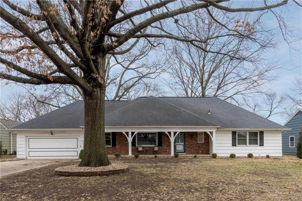 6910 101st Street - Photo 1