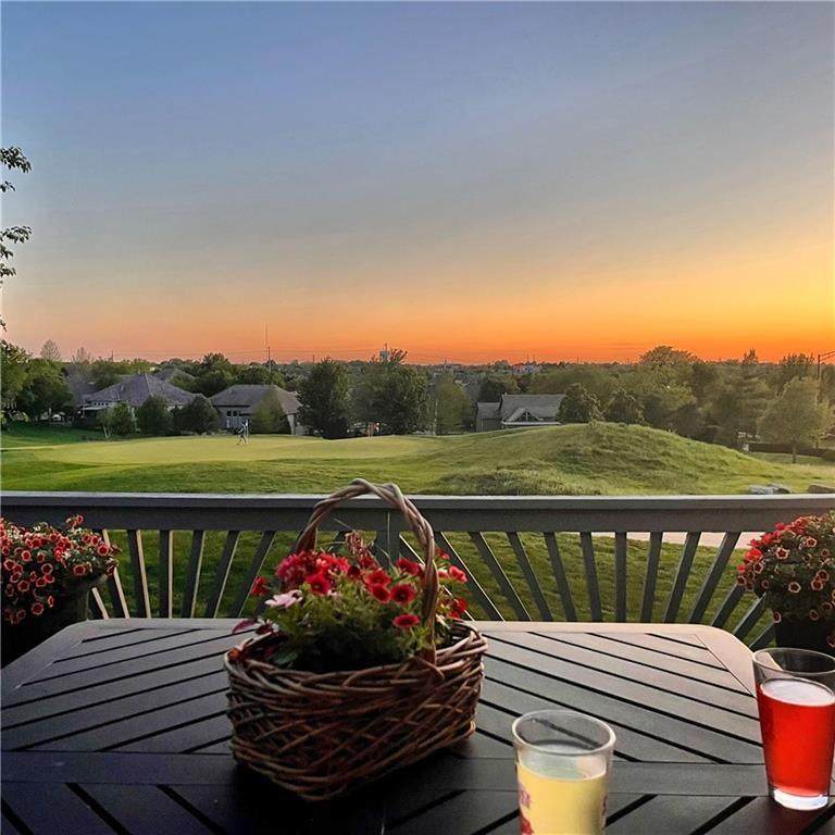 9828 Vista Drive - Photo 1