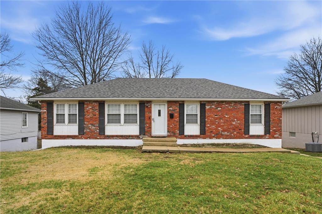 16405 40th Street - Photo 1