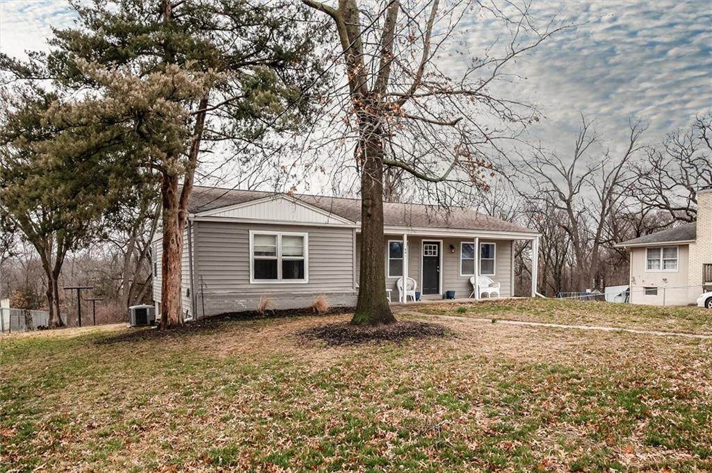 541 Bluegrass Drive - Photo 1