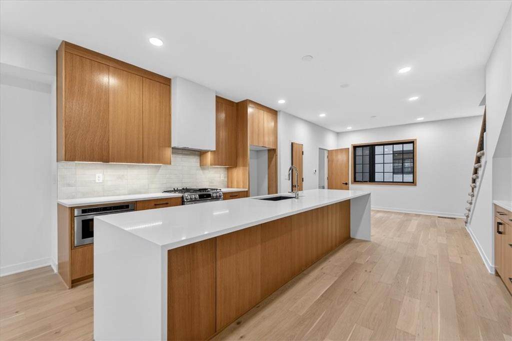 521 19th Street - Photo 1